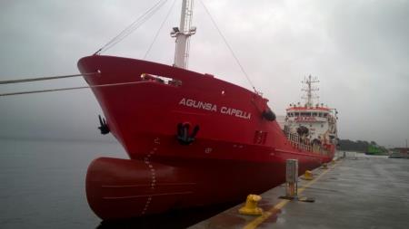 Oil Tanker AGUNSA CAPELLA